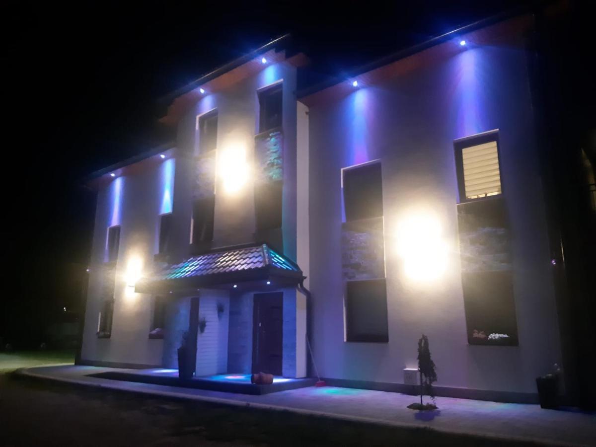 Villa Laguna Rewa Exterior photo